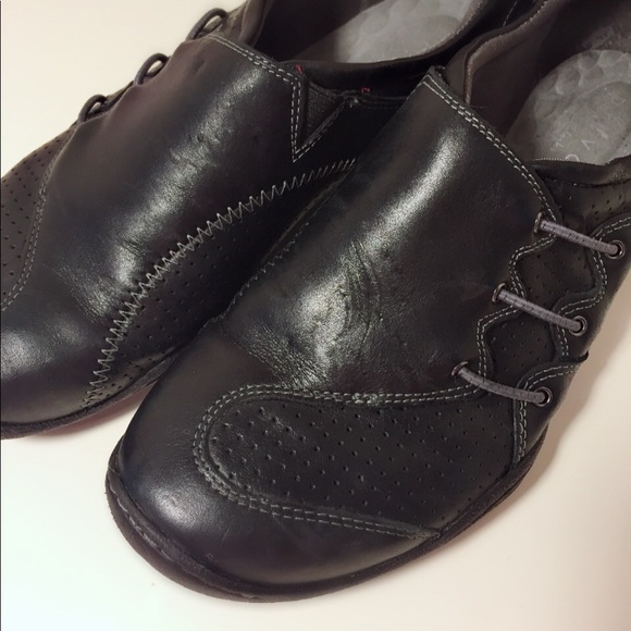 Privo by Clark’s slip on size 6 shoes - Picture 6 of 8